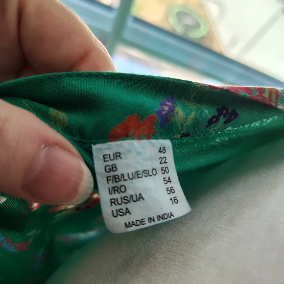 Floral Green Blouse Miltocolor Flutter Sleeves Very Feminine By Creation L - Picture 4 of 6